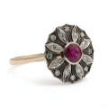 97_78_SPARKLING_RUBY_pierscionek_biale_zolte_zloto_z_rubinem_z_diamentami_2.png